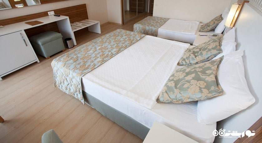 تخت های اتاق استاندارد تریپل